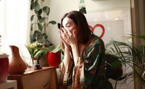 minimalistička zimska rutina nege lica